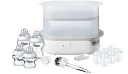 סט האכלה Tommee Tippee כולל סטריליזטור חשמלי