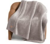 שמיכת פינוק UGG Whitecap