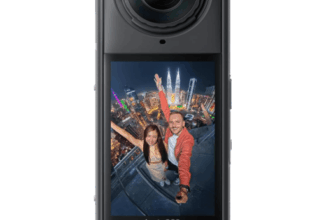 מצלמת אקסטרים Insta360 X5