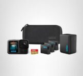 באנדל GoPro HERO13 כולל 3 סוללות מטען ל-2 סוללות וכרטיס זכרון SanDisk 64GB